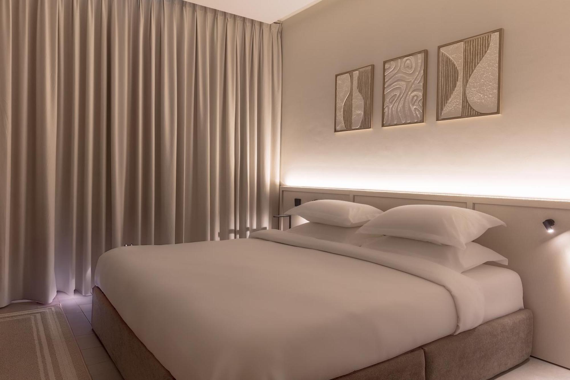 Garden & Pool Access Apartment *